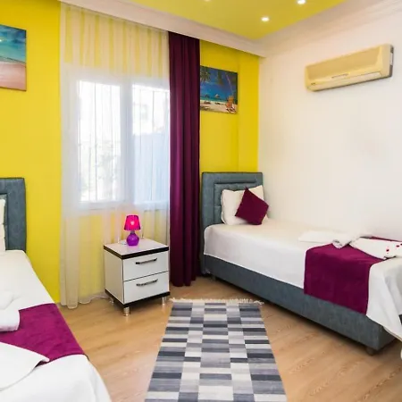 Yesilkoey 2 Bedroom