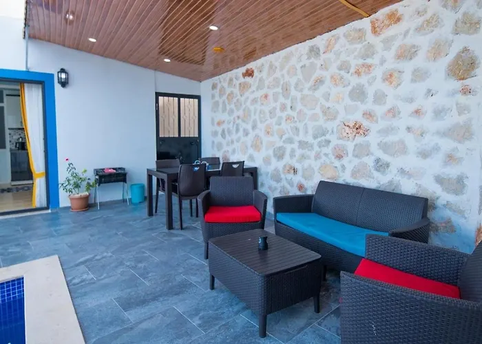 Yesilkoey 2 Bedroom فيلة